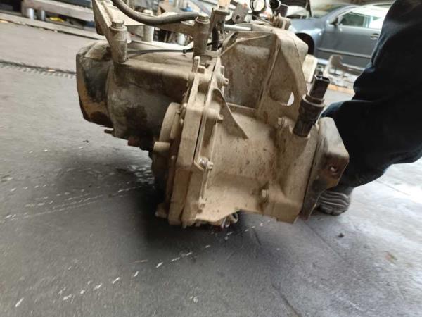 BOITE DE VITESSE MANUEL RENAULT KANGOO 1.5DCI ( 5-VITESSES ) - Vue 3